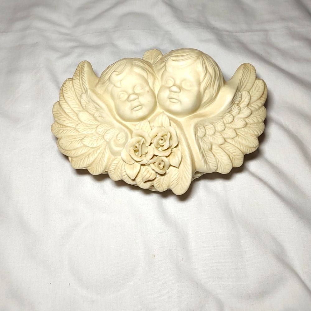 Porcelain Cherub Dish